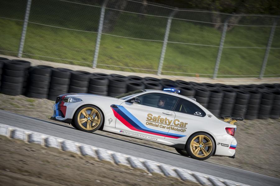  BMW M2 Coupe MotoGP Safety Car (F87) 2016 года  (фото 30 из 41)